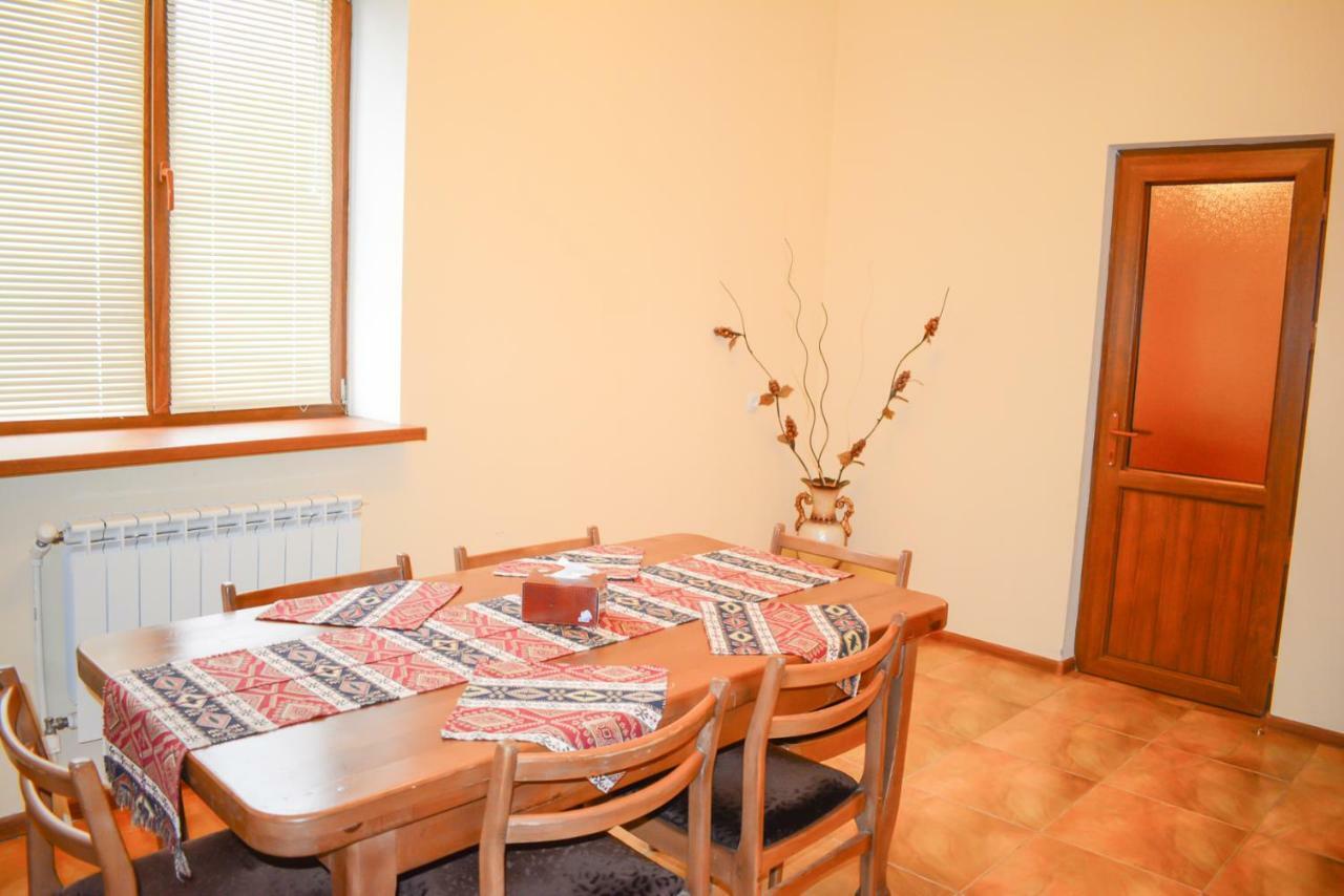 Guest House Nataly Yeghegnadzor Luaran gambar